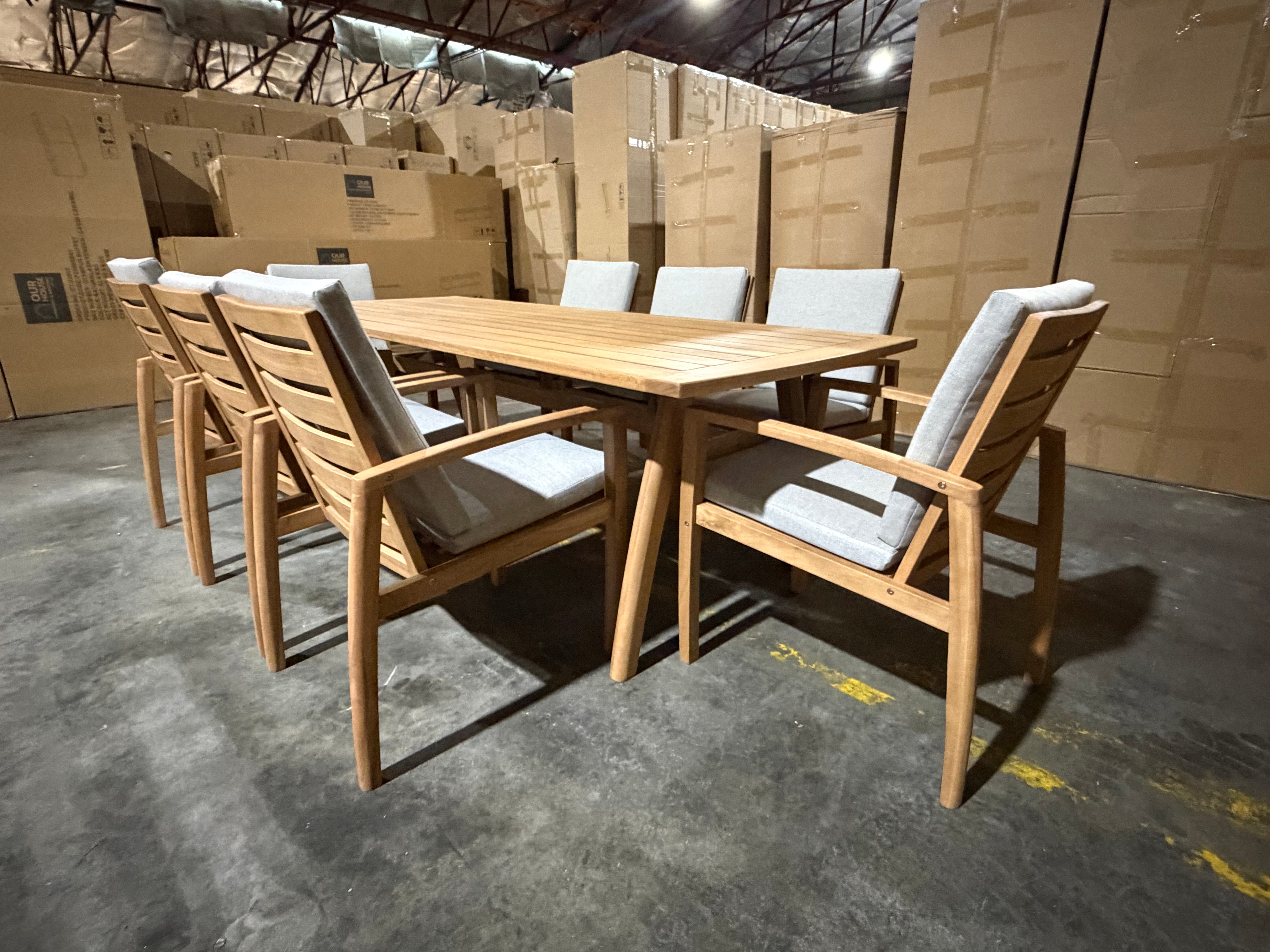 Sawyer 9pce Outdoor Setting 2400 table 8 X Chairs
