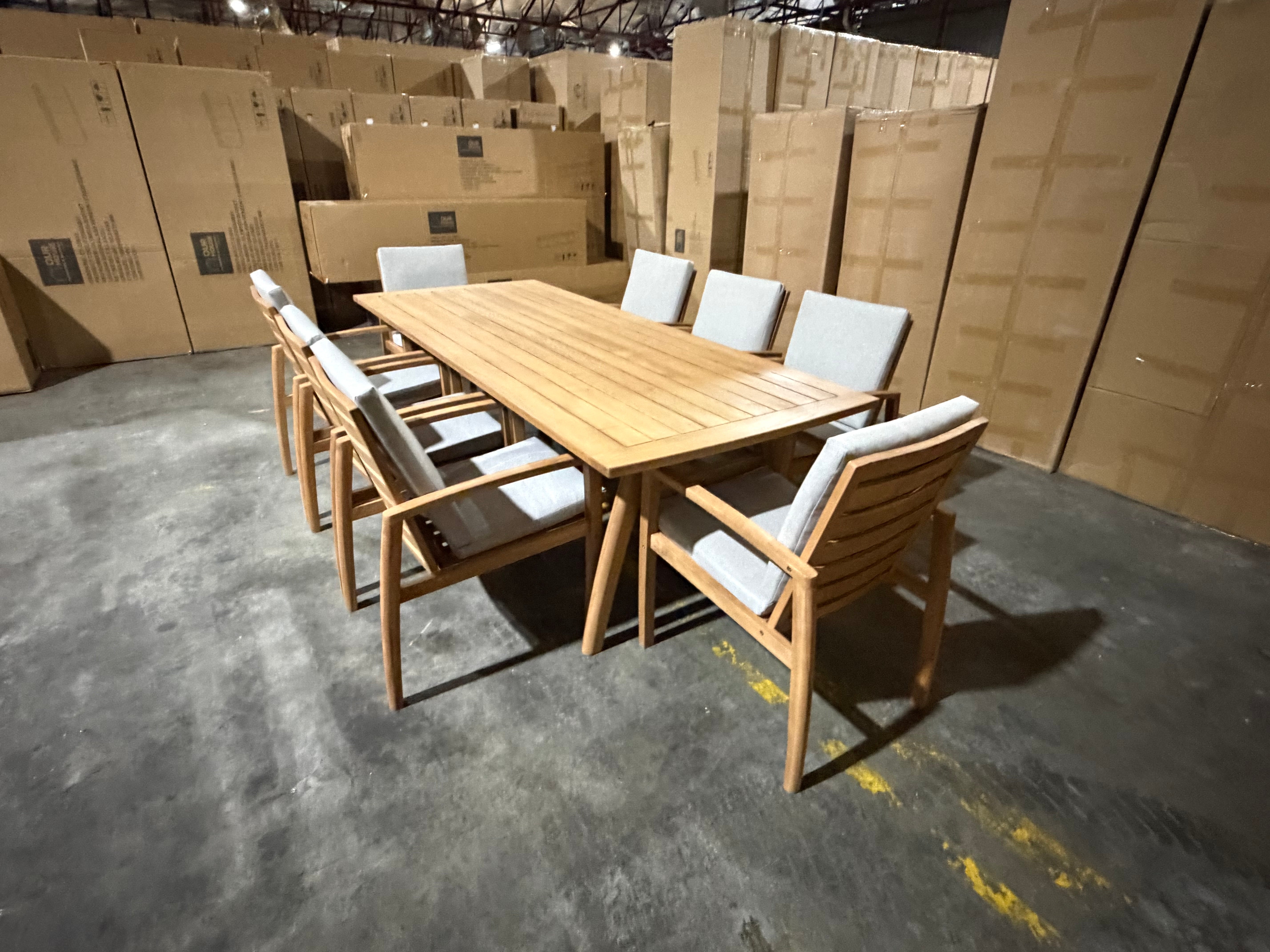 Sawyer 9pce Outdoor Setting 2400 table 8 X Chairs