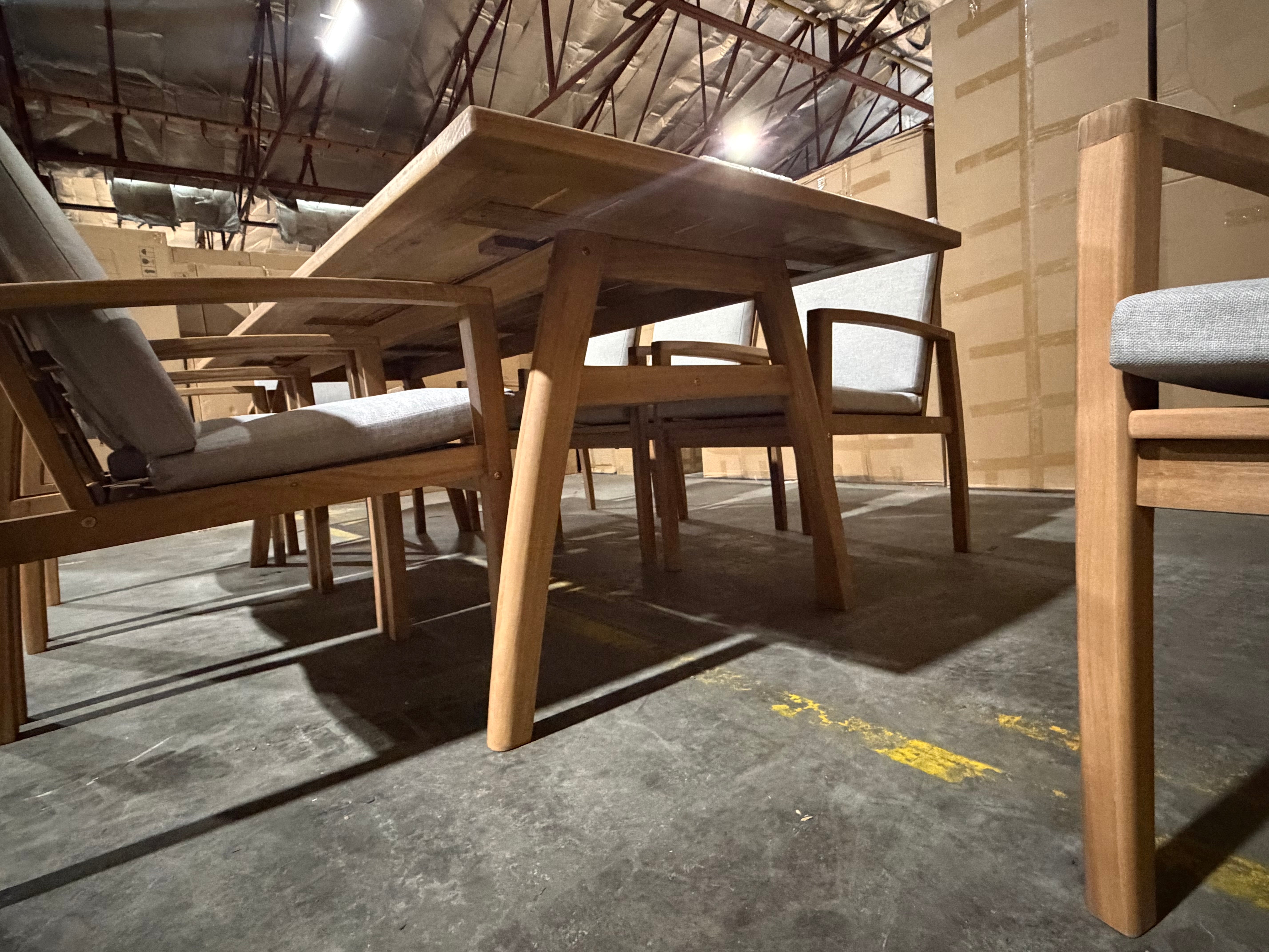 Sawyer 9pce Outdoor Setting 2400 table 8 X Chairs