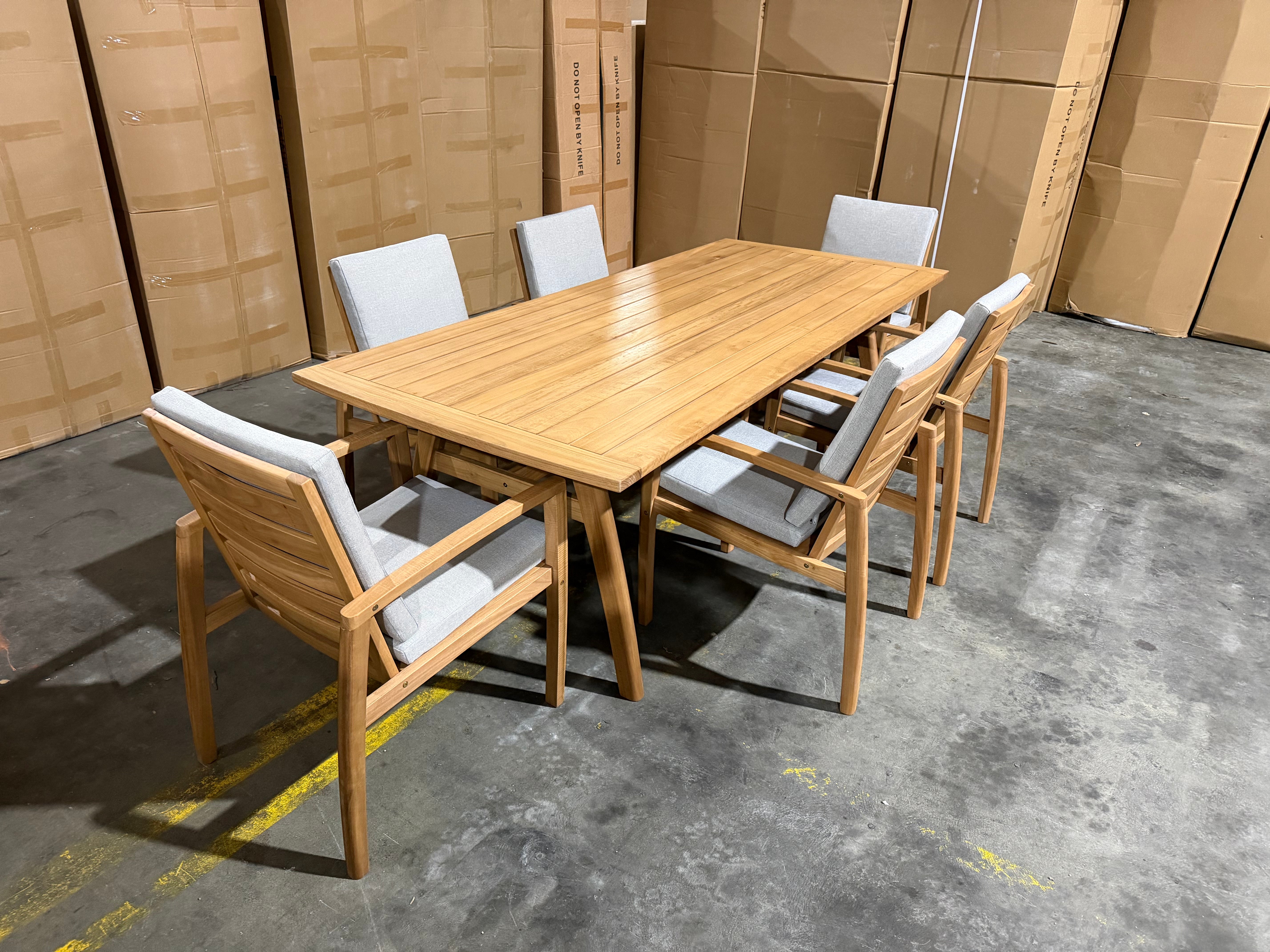 Sawyer 7 PCE Outdoor Setting 2100 table 6 X Chairs