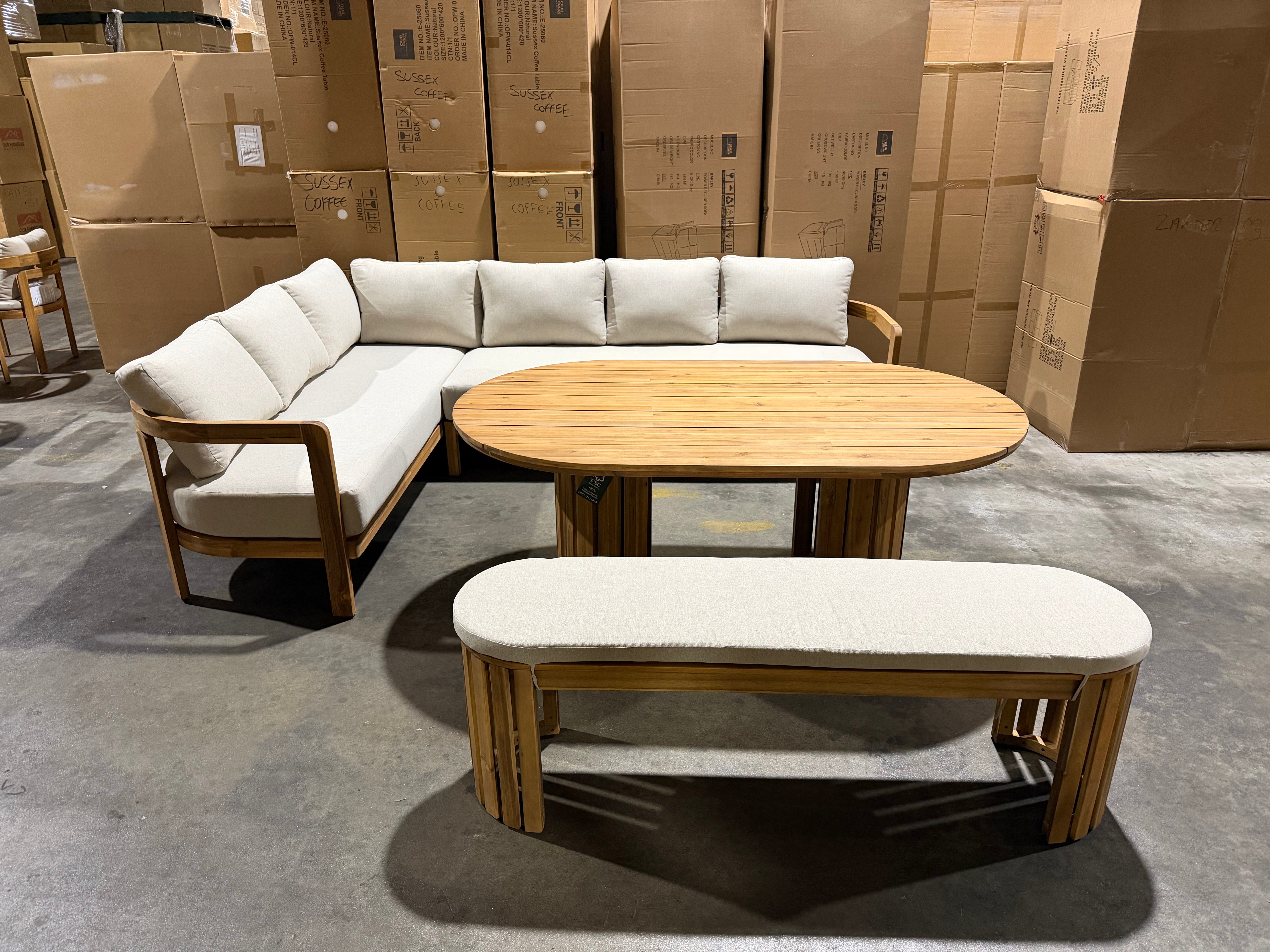 Volare Outdoor Dining Setting CNR Lounge 1700 Table & Bench Seat