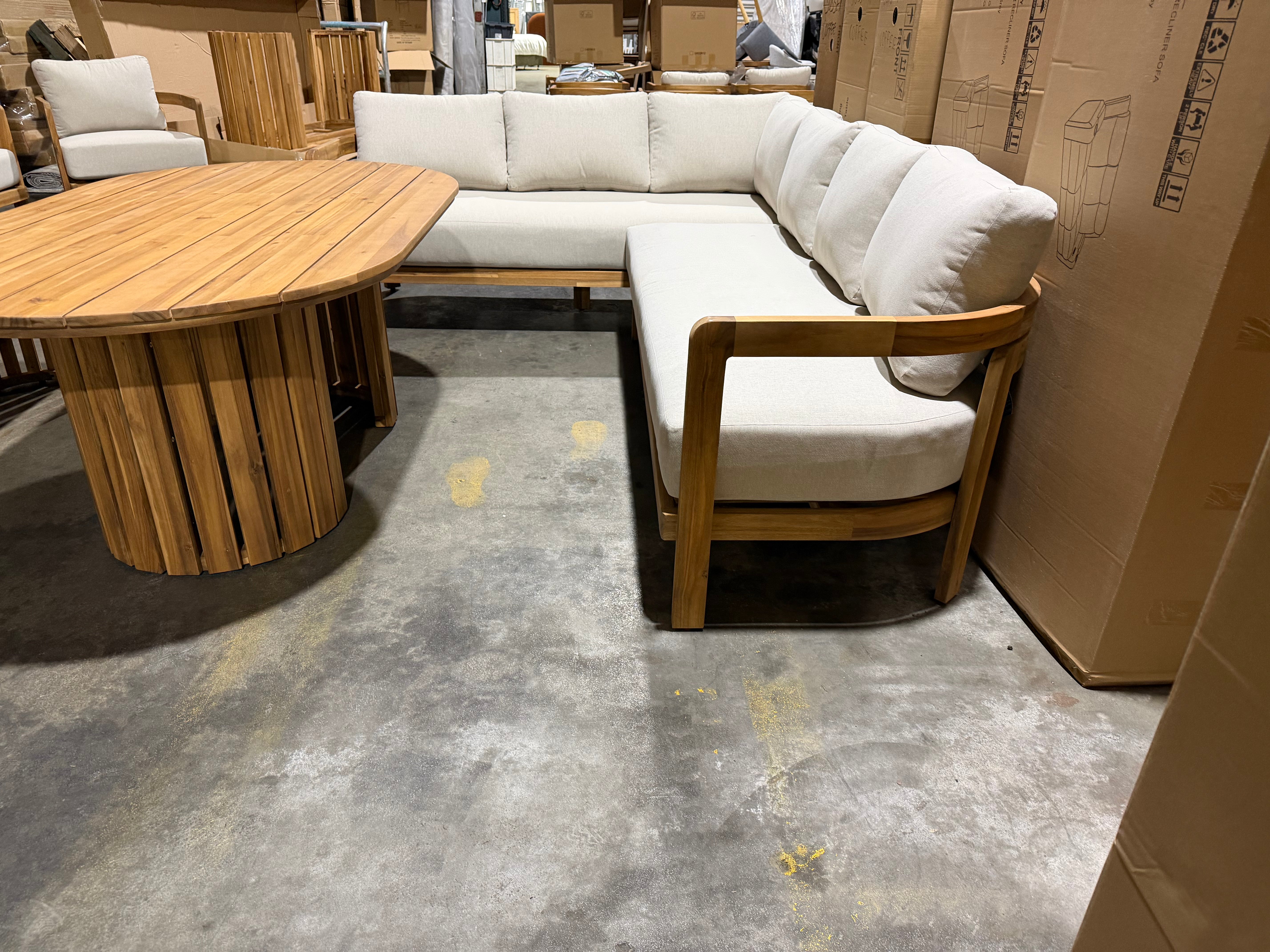 Volare Outdoor Dining Setting CNR Lounge 1700 Table & Bench Seat
