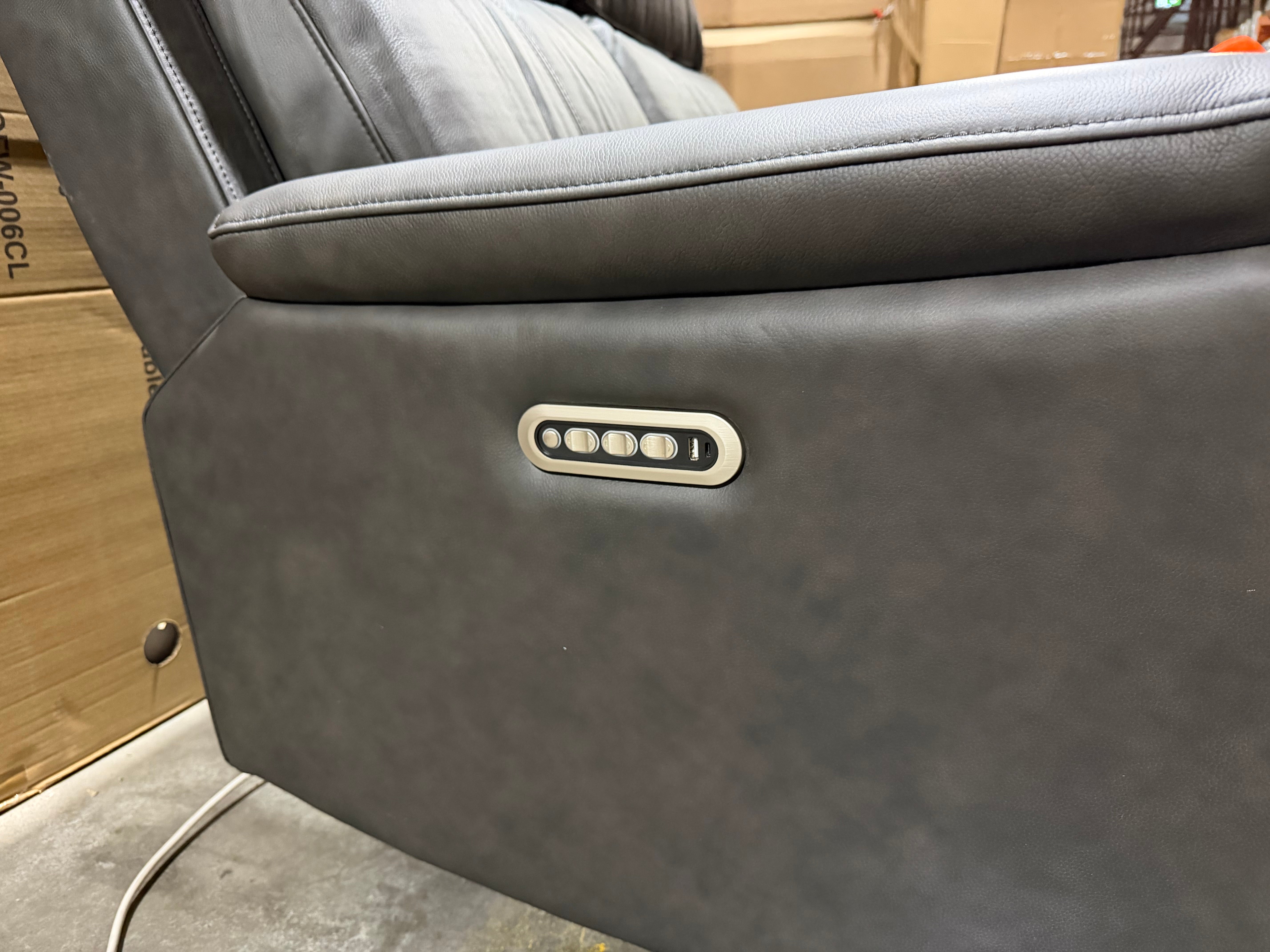 Icon 2+1+1 Lounge Package In Matte Black Triple Motion