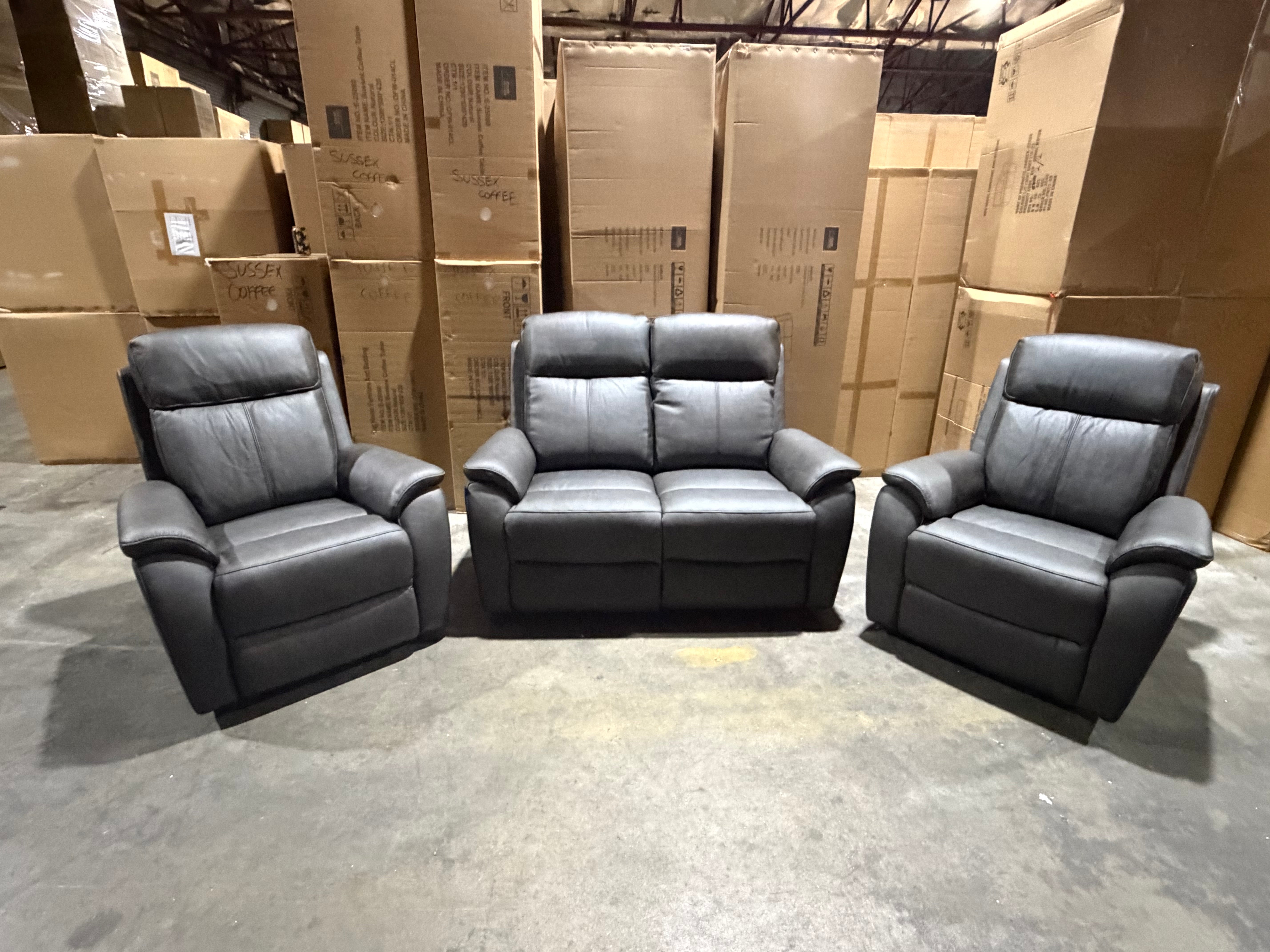 Icon 2+1+1 Lounge Package In Matte Black Triple Motion