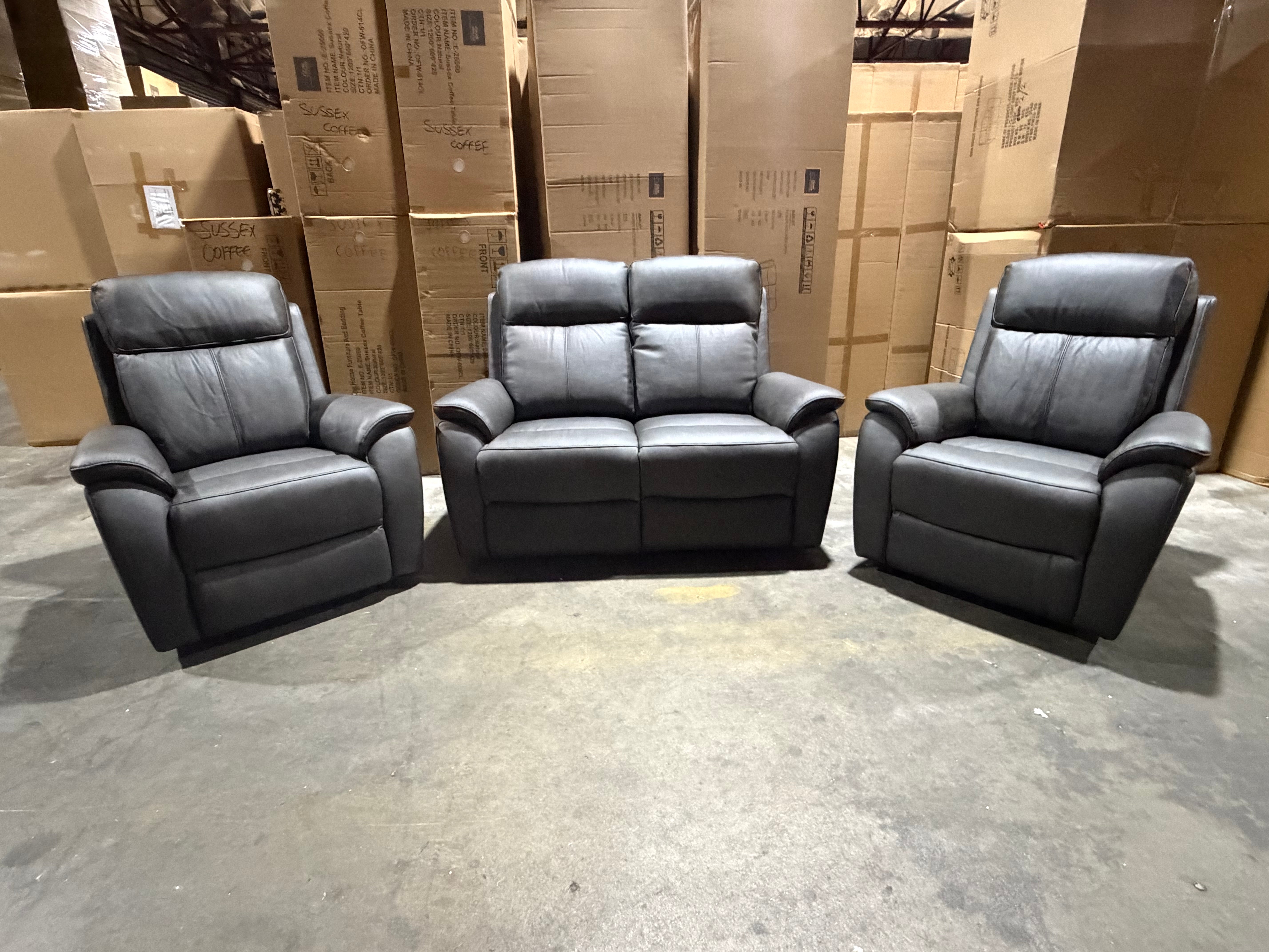 Icon 2+1+1 Lounge Package In Matte Black Triple Motion