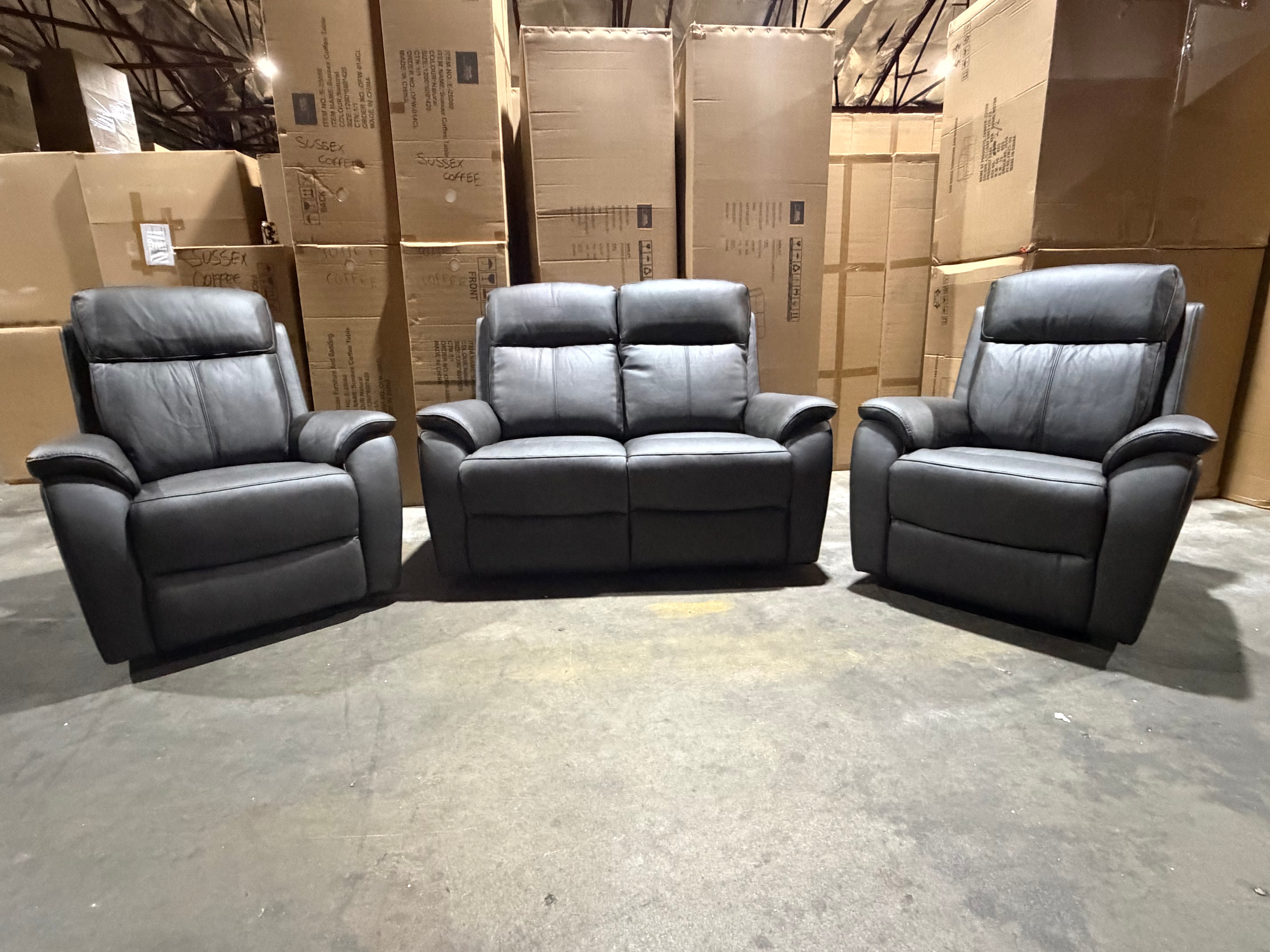 Icon 2+1+1 Lounge Package In Matte Black Triple Motion