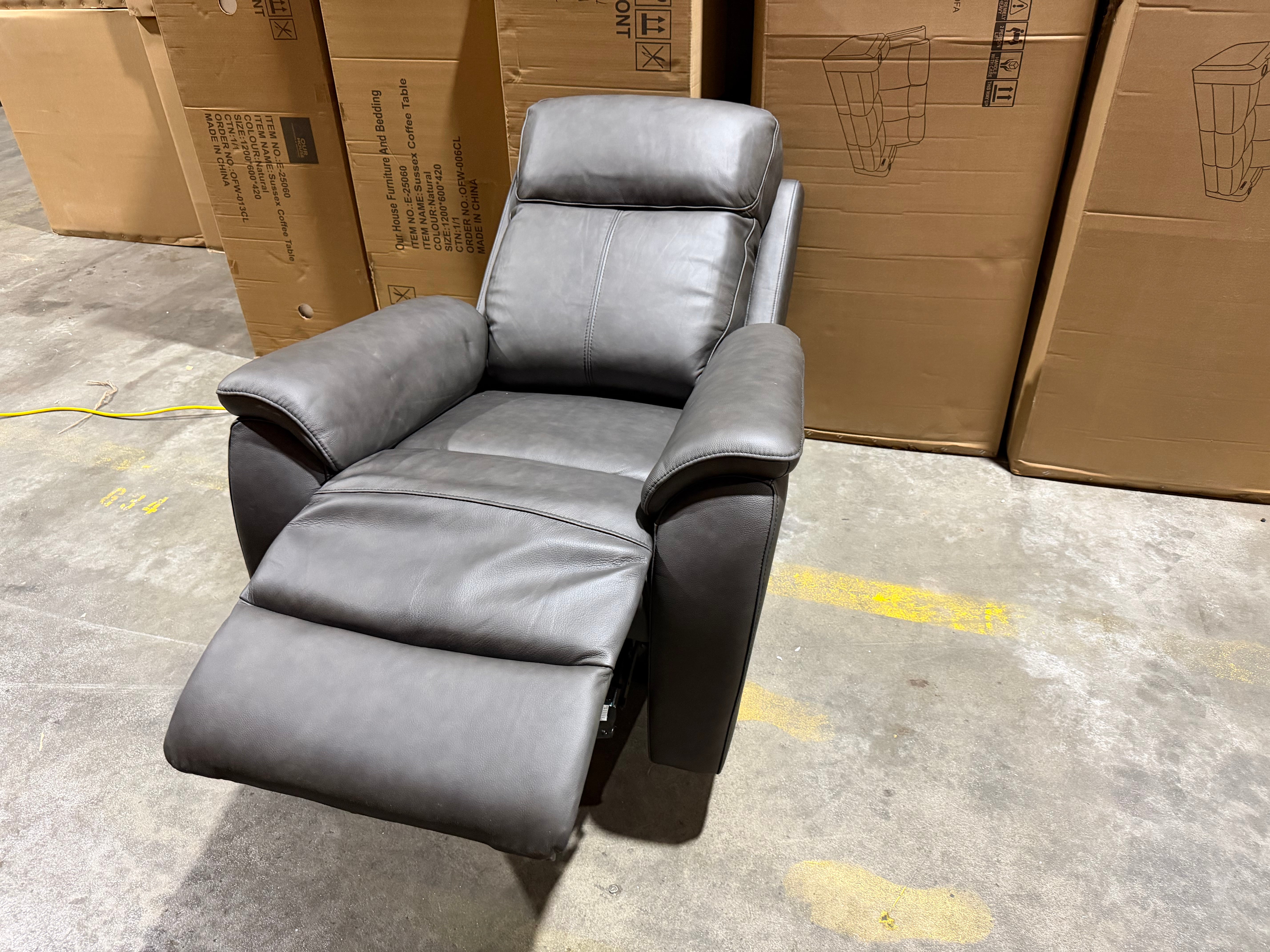 Icon Single Recliner With Triple Mech Electric Seat, Headrest & Lumbar In Matte Black