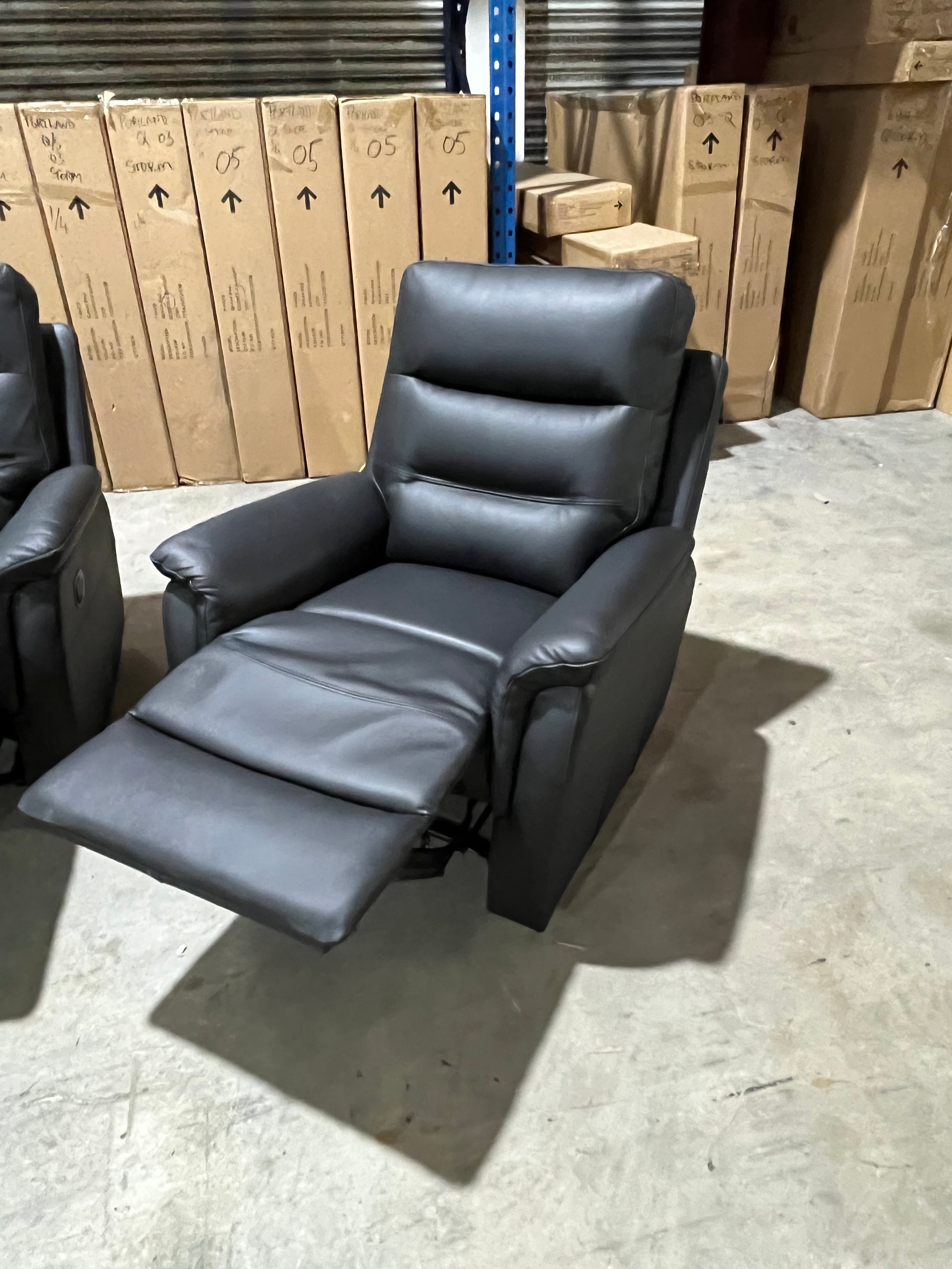 Barrett 3 Piece Leather Recliner Package In Black