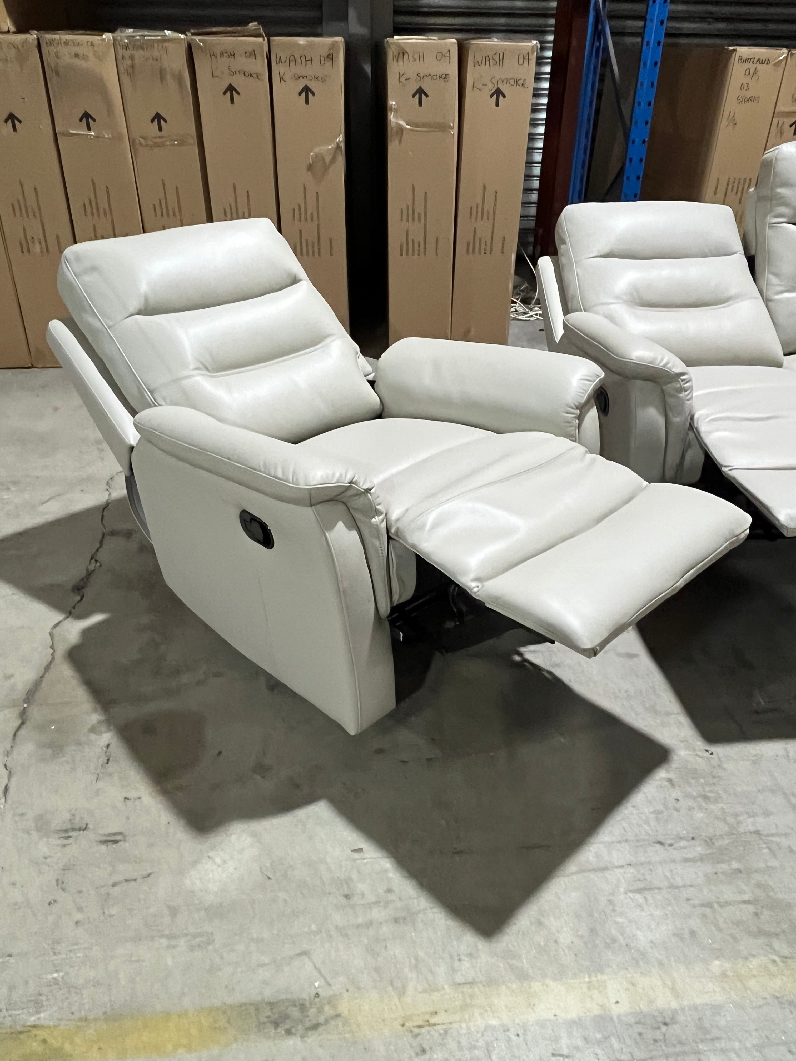 Barrett 3 Piece Leather Recliner Package In Grey