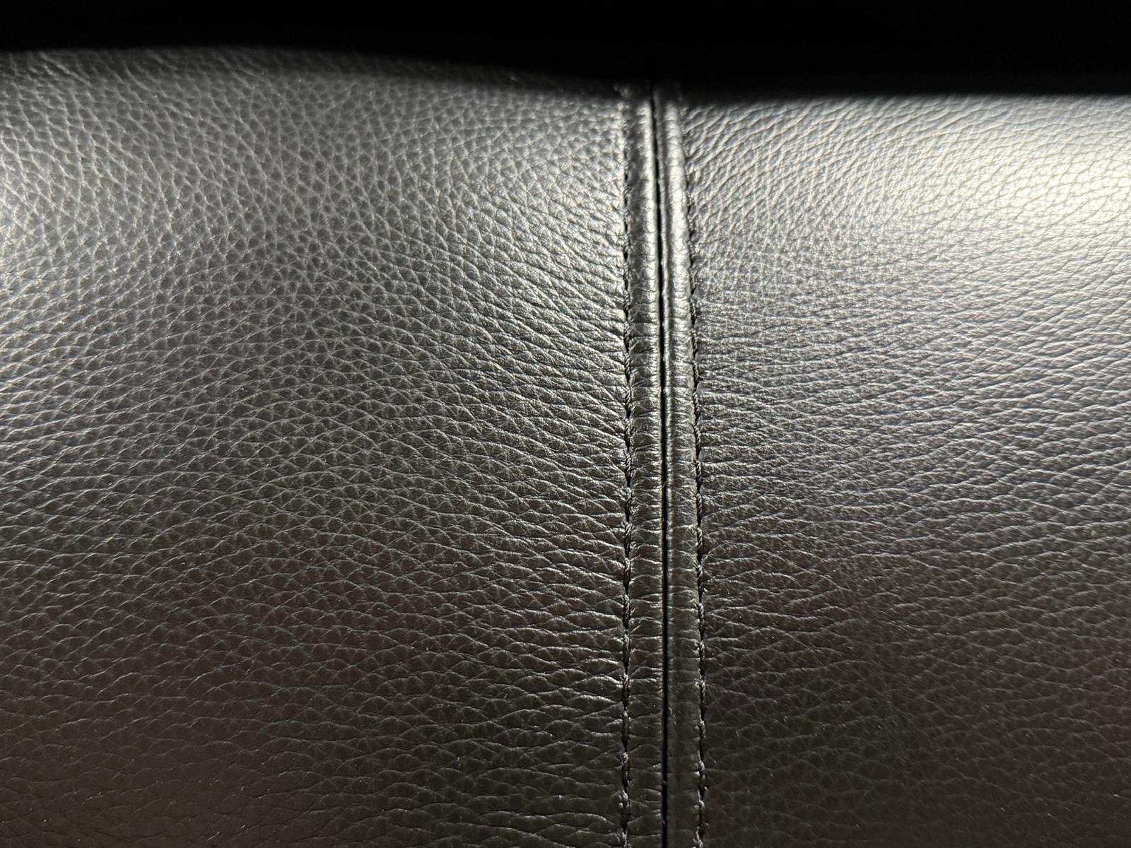 Oasis Single Recliner Leather Match (BLACK)