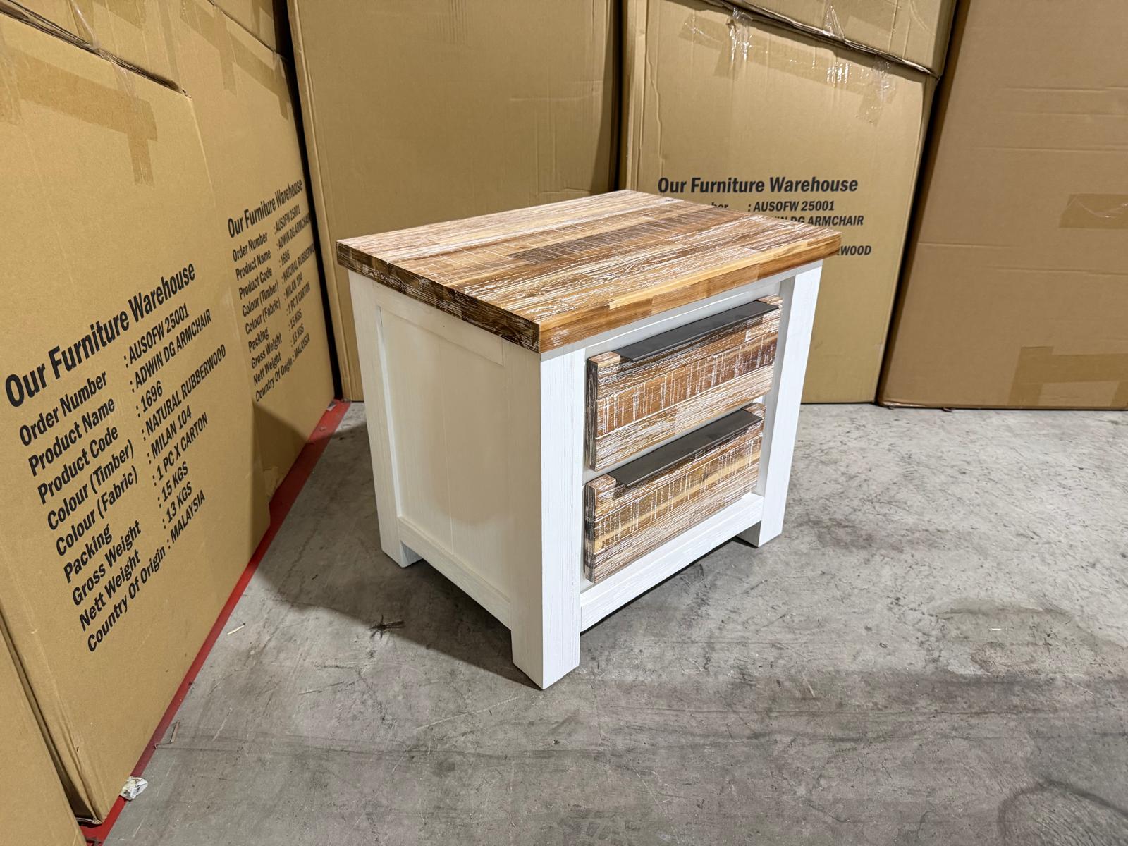 Springbrook Bedroom Range 4 Piece Queen Bedroom Dresser Suite