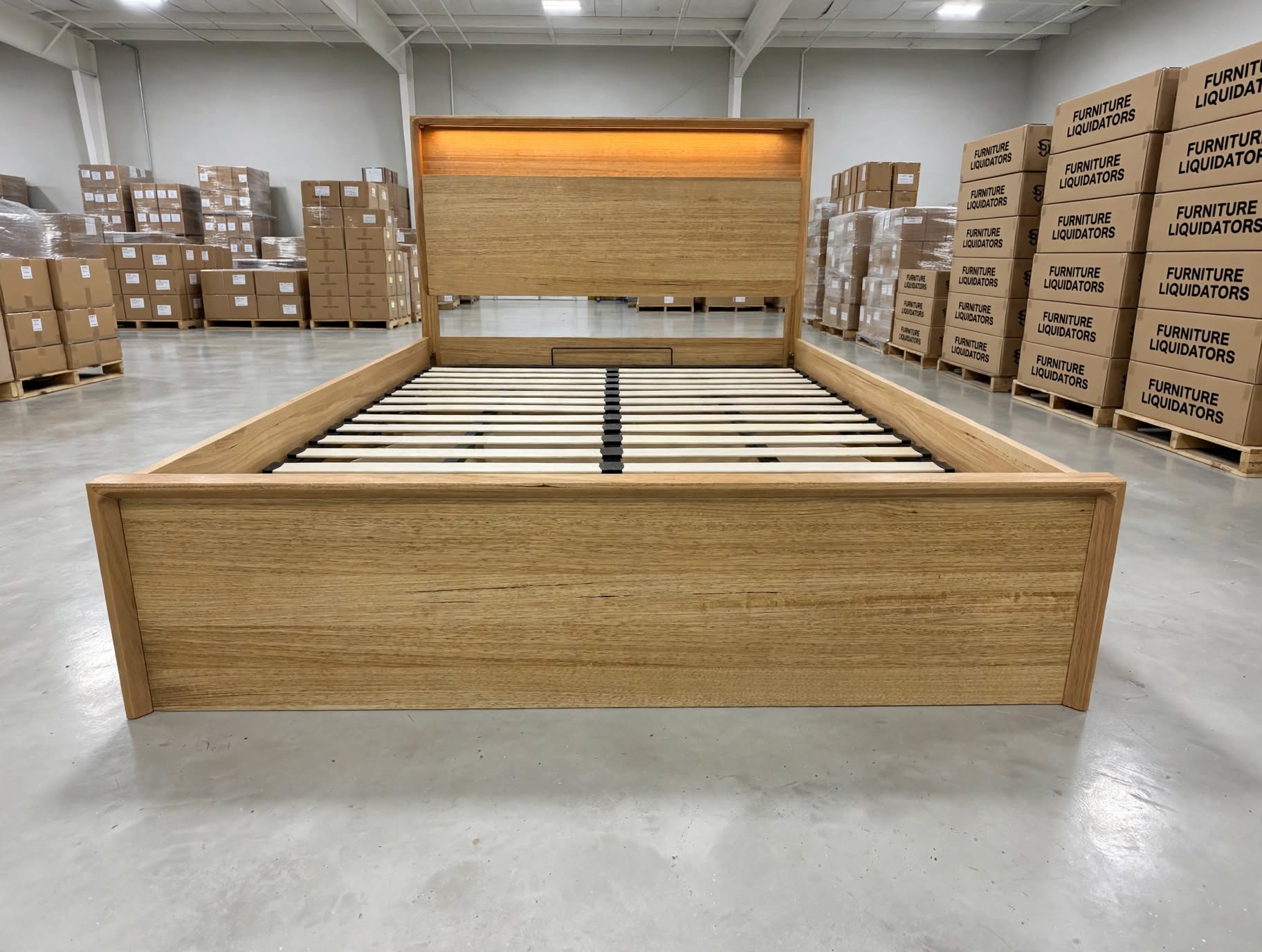 Nashville King Size Bed With Gas Lift Storage In Tassie Oak