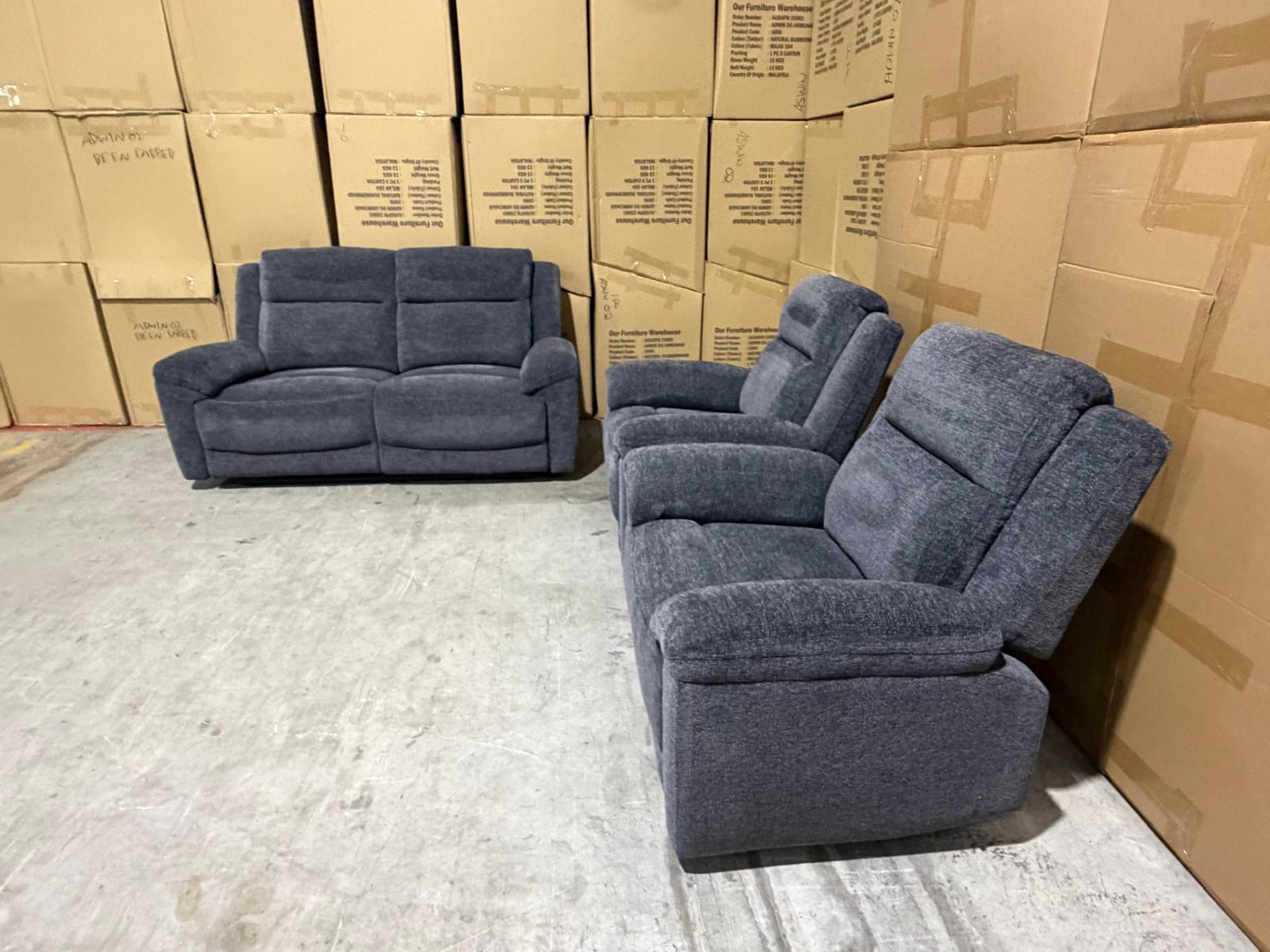 Pilot 2+1+1 Electric Recliners in Licorice