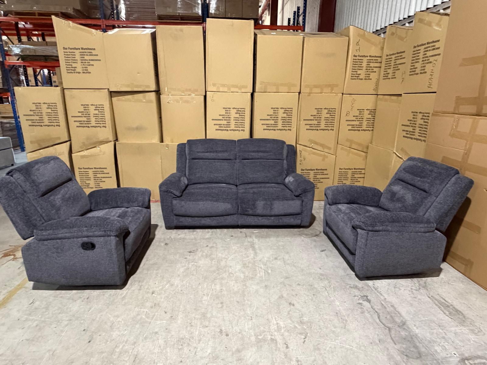 Pilot 2+1+1 Manual Recliners In Licorice